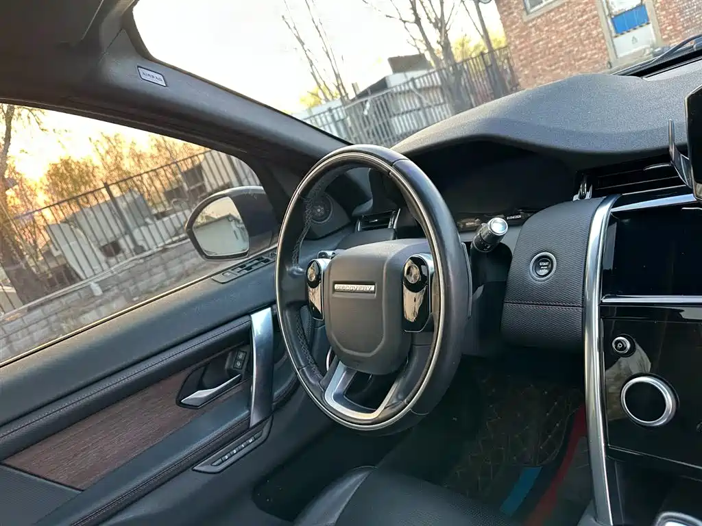 Land Rover Discovery Sport 2020 249PS R-Dynamic Performance Tech 7-seater фото 19