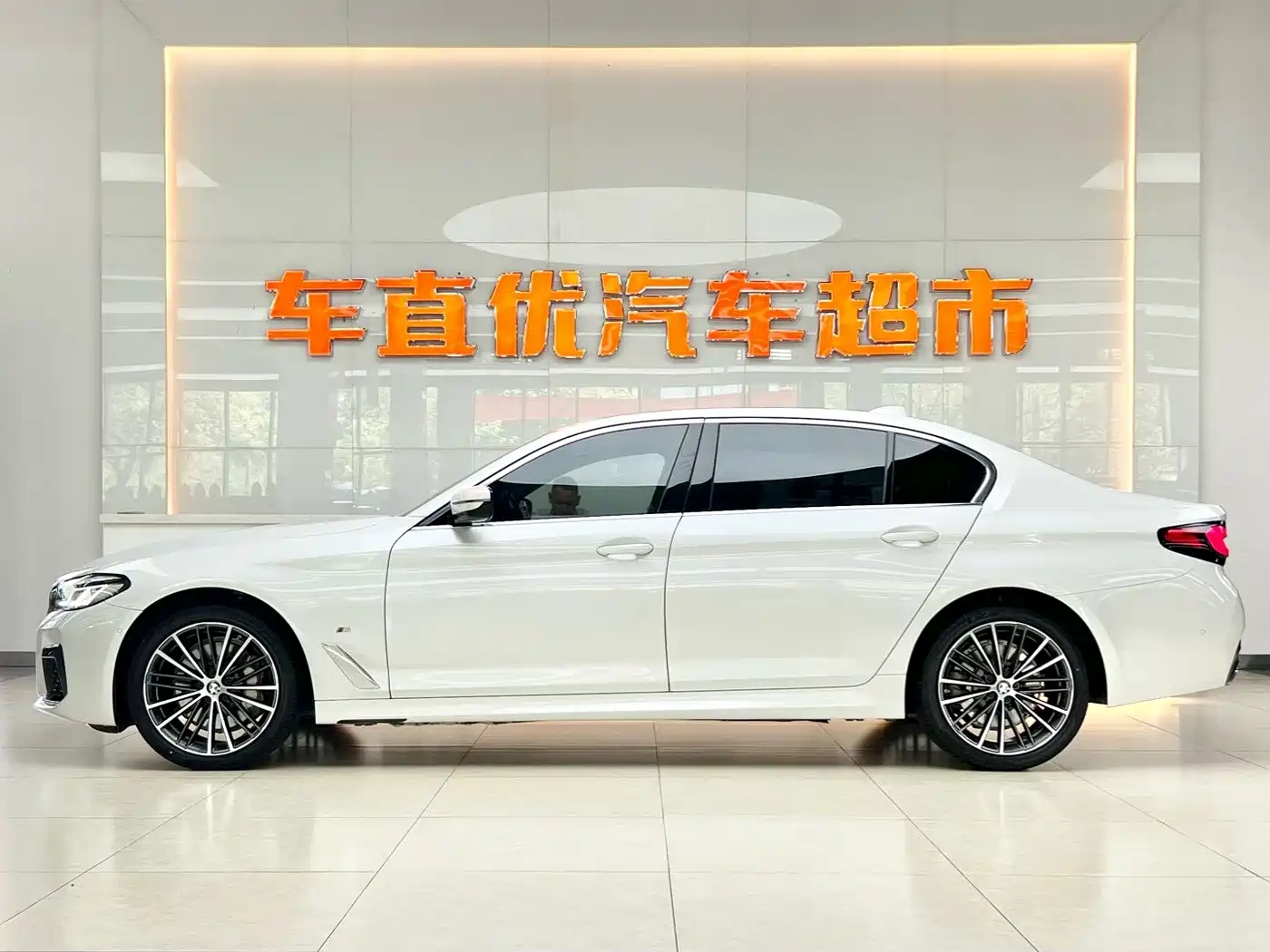 BMW 5 Series 2021 530Li Leading M Sport Package фото 4