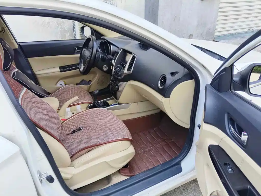 Changan Eado 2015 2015 1.6L Manual Luxury (China IV)