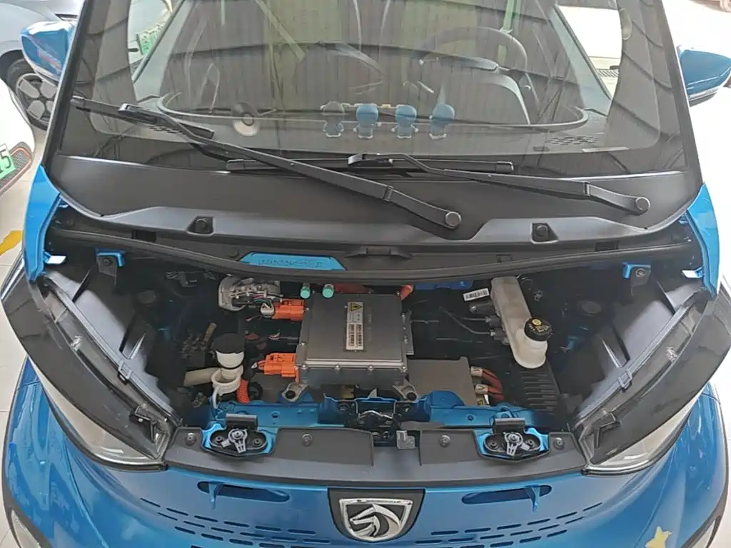 BAOJUN E100