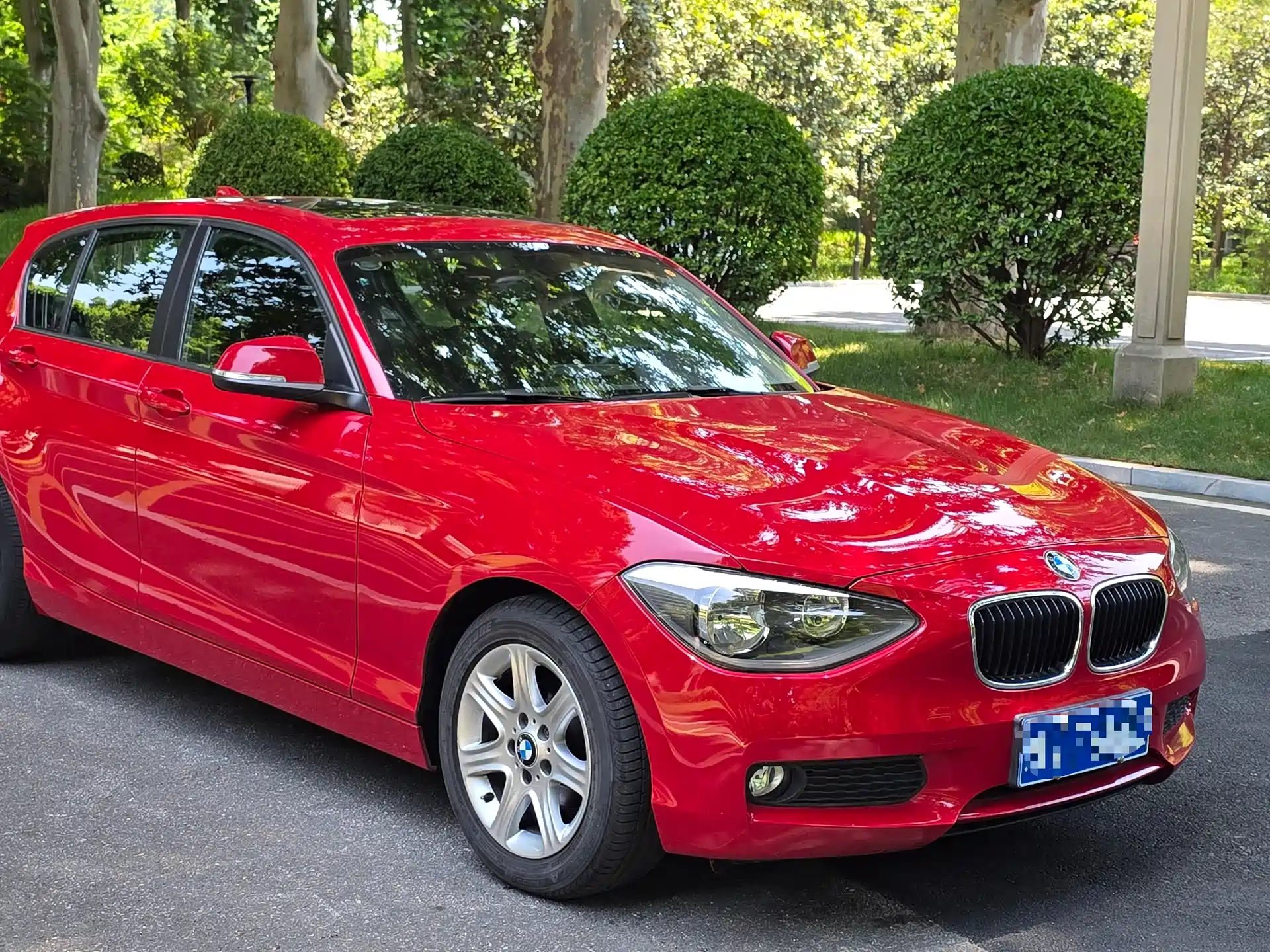 صورة 2 - BMW 1 Series (Import)