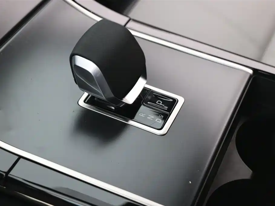 LAND ROVER RANGE ROVER STAR PULSE