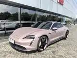 صورة 1 - Porsche Taycan