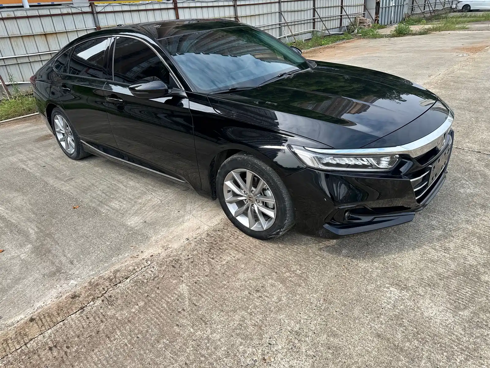 Photo 3 - Honda Accord