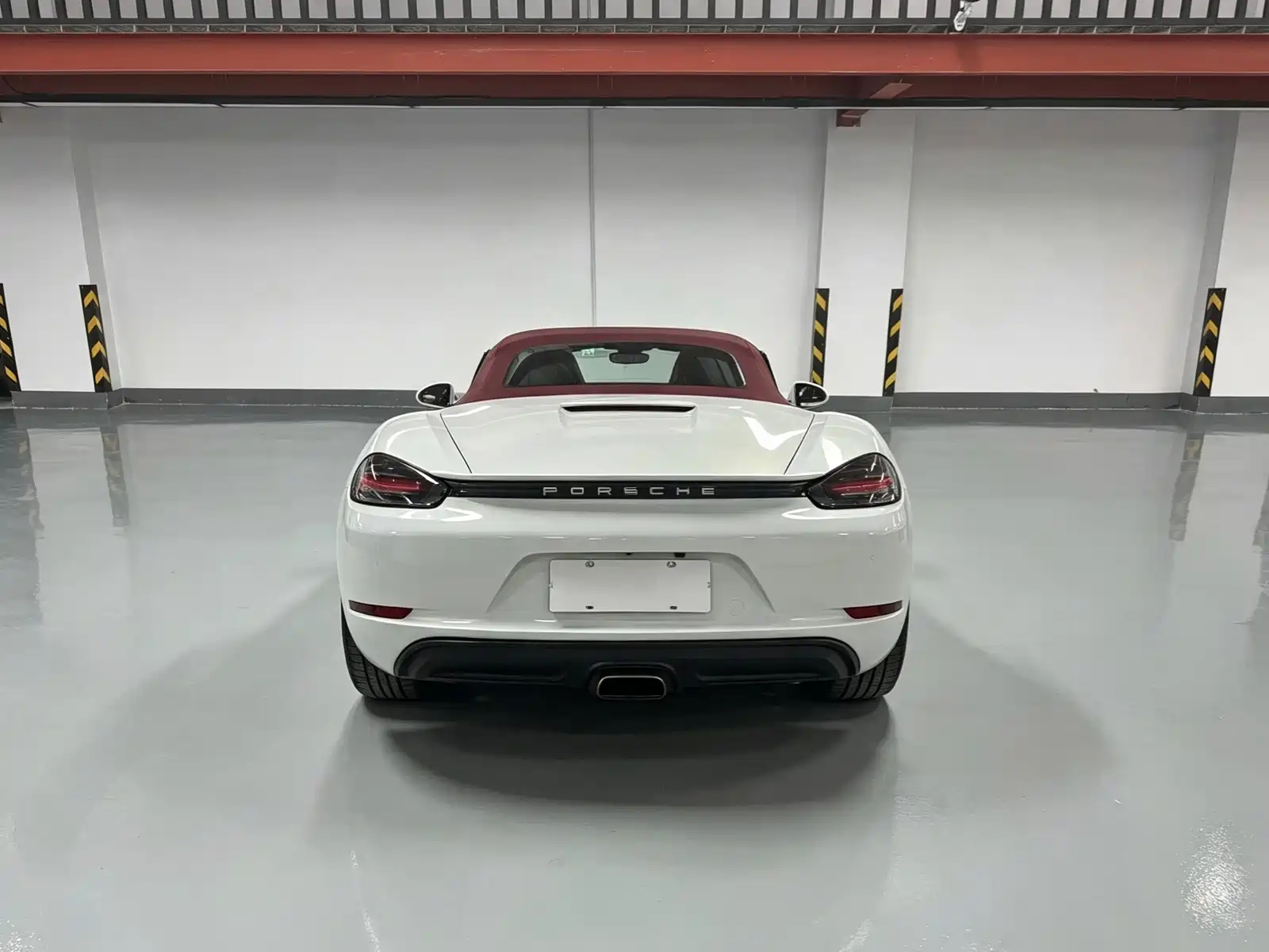 Photo 14 - Porsche 718