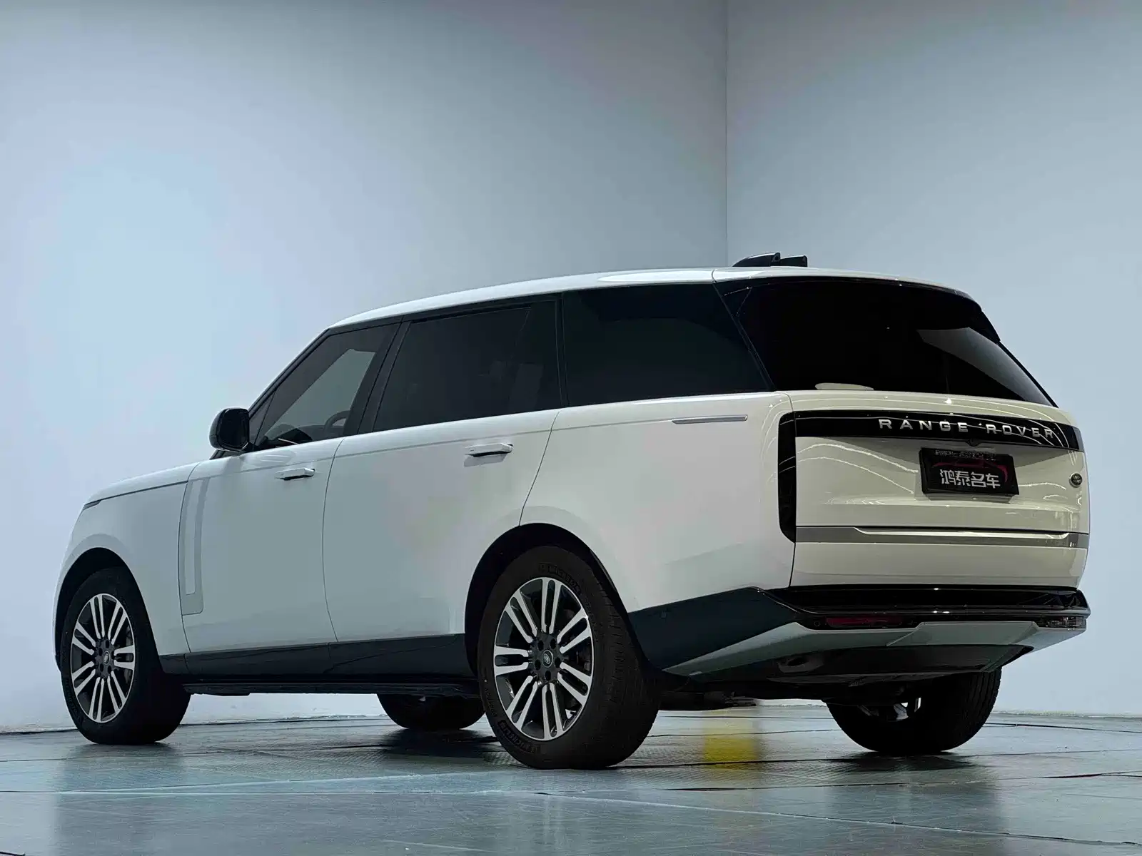 Фото 18 - Land Rover Range Rover