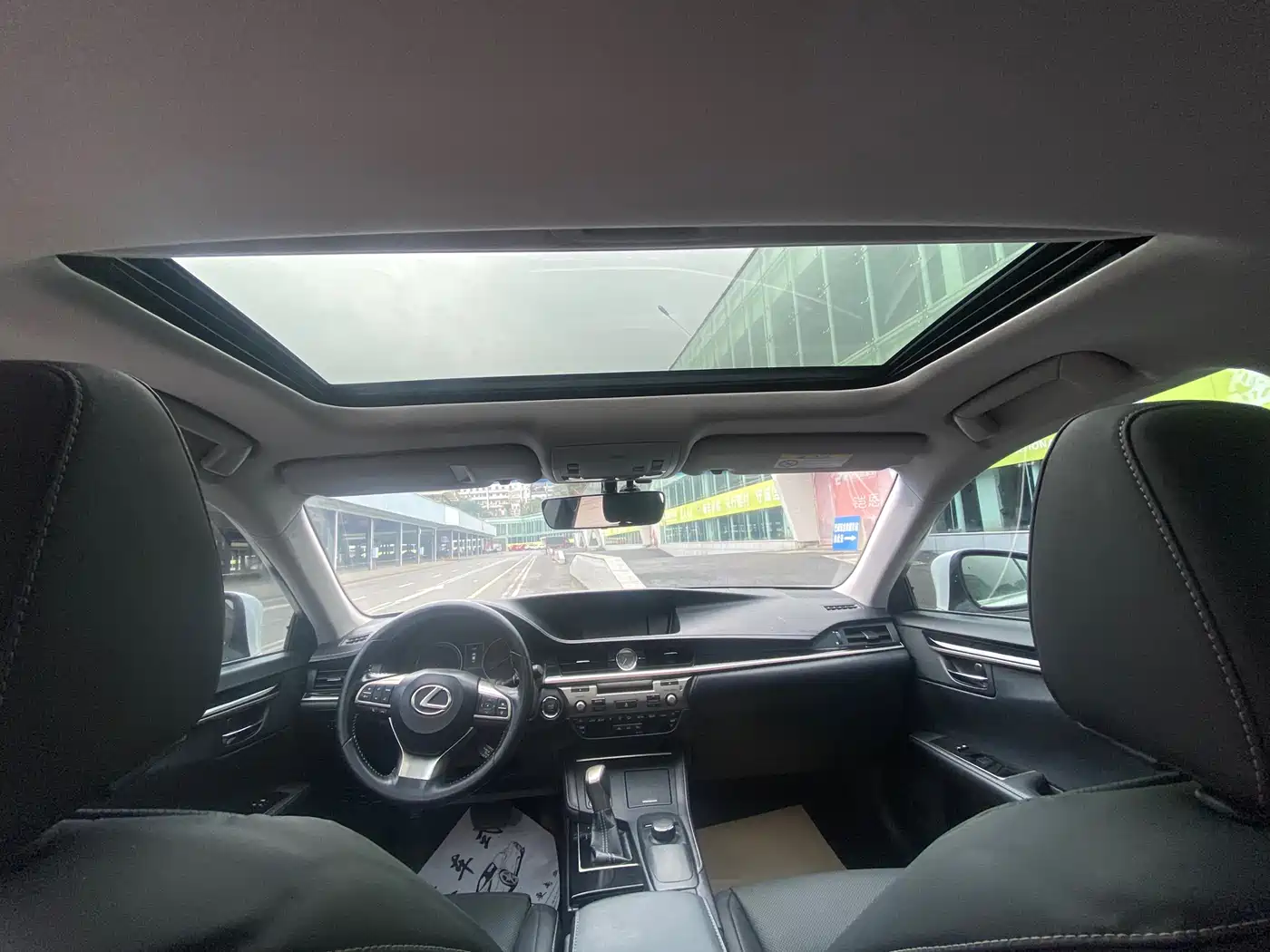 Lexus ES 2015 200 Elite Edition фото 14