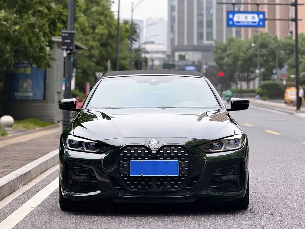 Photo 3 - BMW 4 Series