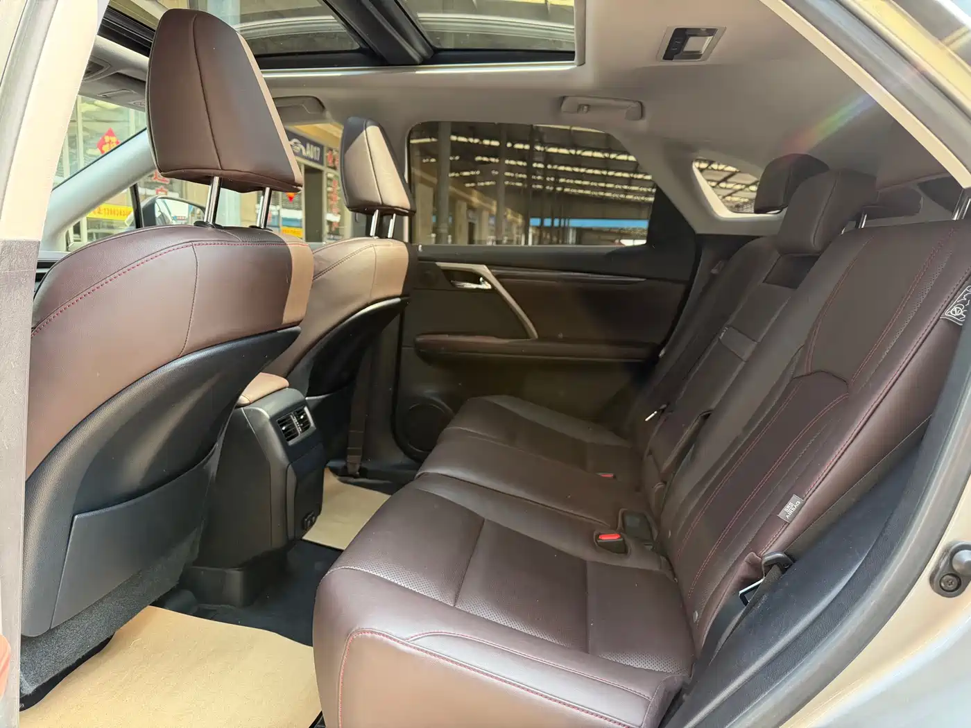 Lexus RX 2020 Facelift 300 AWD Elegance Edition фото 4