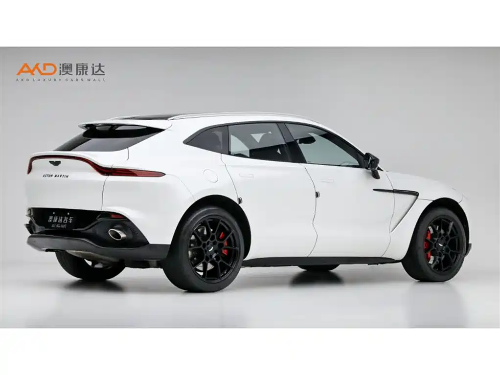 Aston Martin DBX 2024 2022 3.0T STRAIGHT-SIX