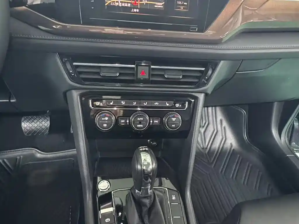 Volkswagen Tharu 2020 Model 280TSI 2WD Luxury Plus China VI фото 10