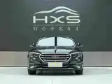 صورة 2 - Mercedes-Benz E-Class