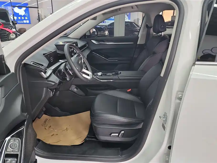 Haval H6 2024 Model 1.5T 2WD Classic Edition фото 9