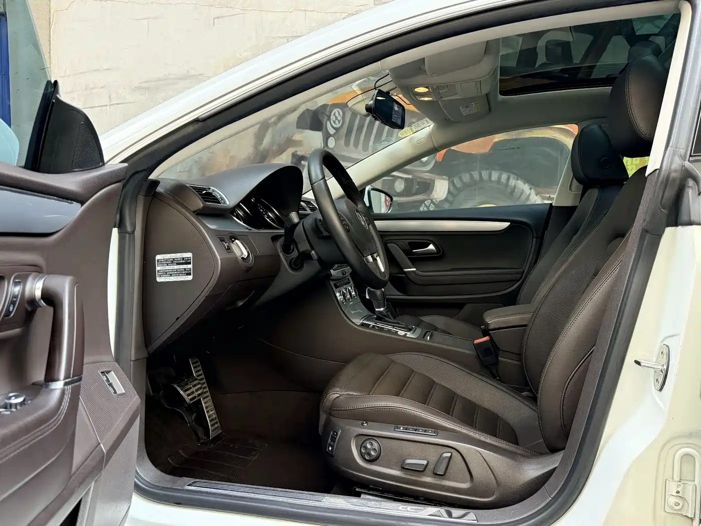 Volkswagen FAW-Volkswagen CC 2016 Model 1.8TSI Luxury фото 7