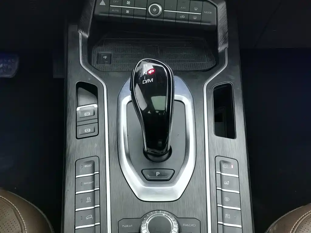 WEI PAI WEI BRAND VV6