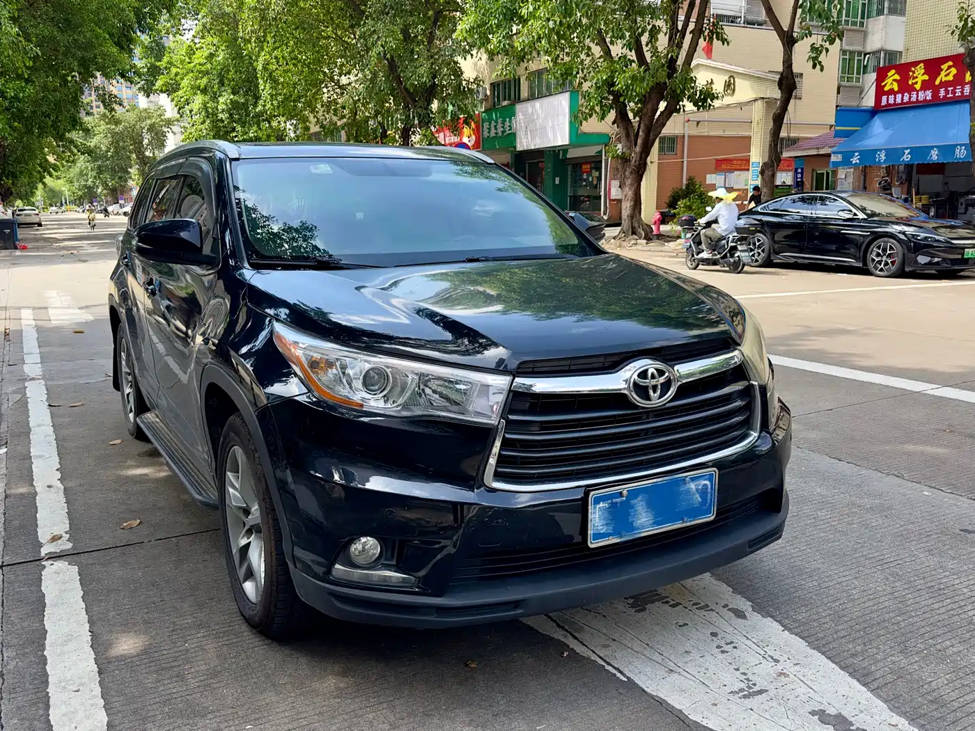 Фото 3 - Toyota Highlander