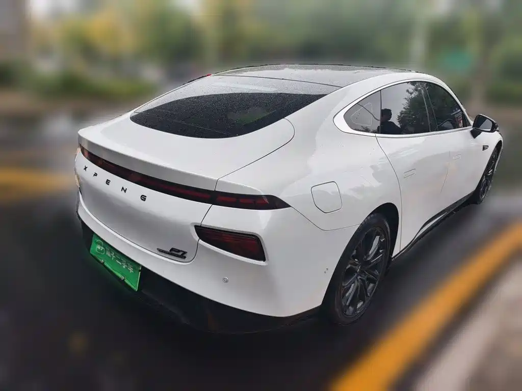 Фото 6 - XPeng P7