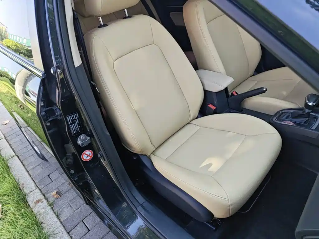 Besturn B30 2017 2017 1.6L Auto Luxury