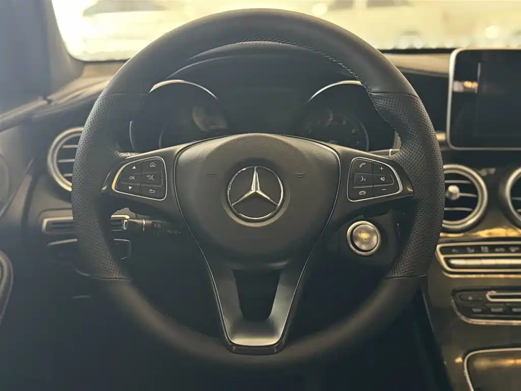 Mercedes-Benz GLC 2018 GLC 200 4MATIC фото 8