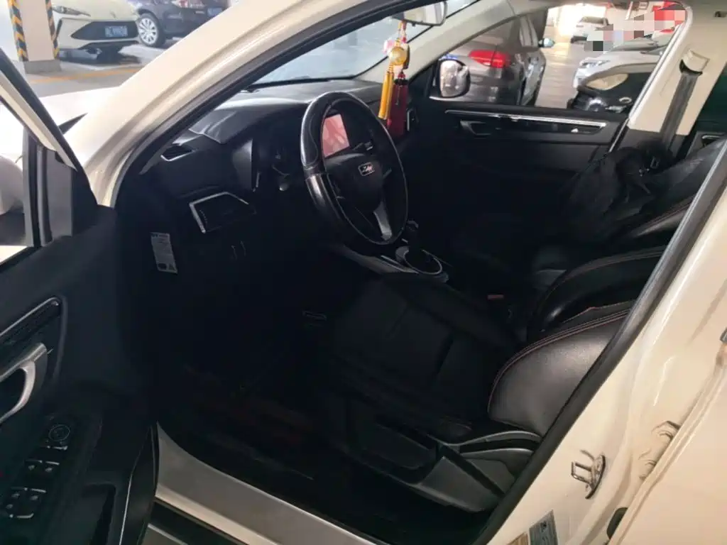 Zotye Damai X5 2015 2015 1.5T CVT Landlord China V