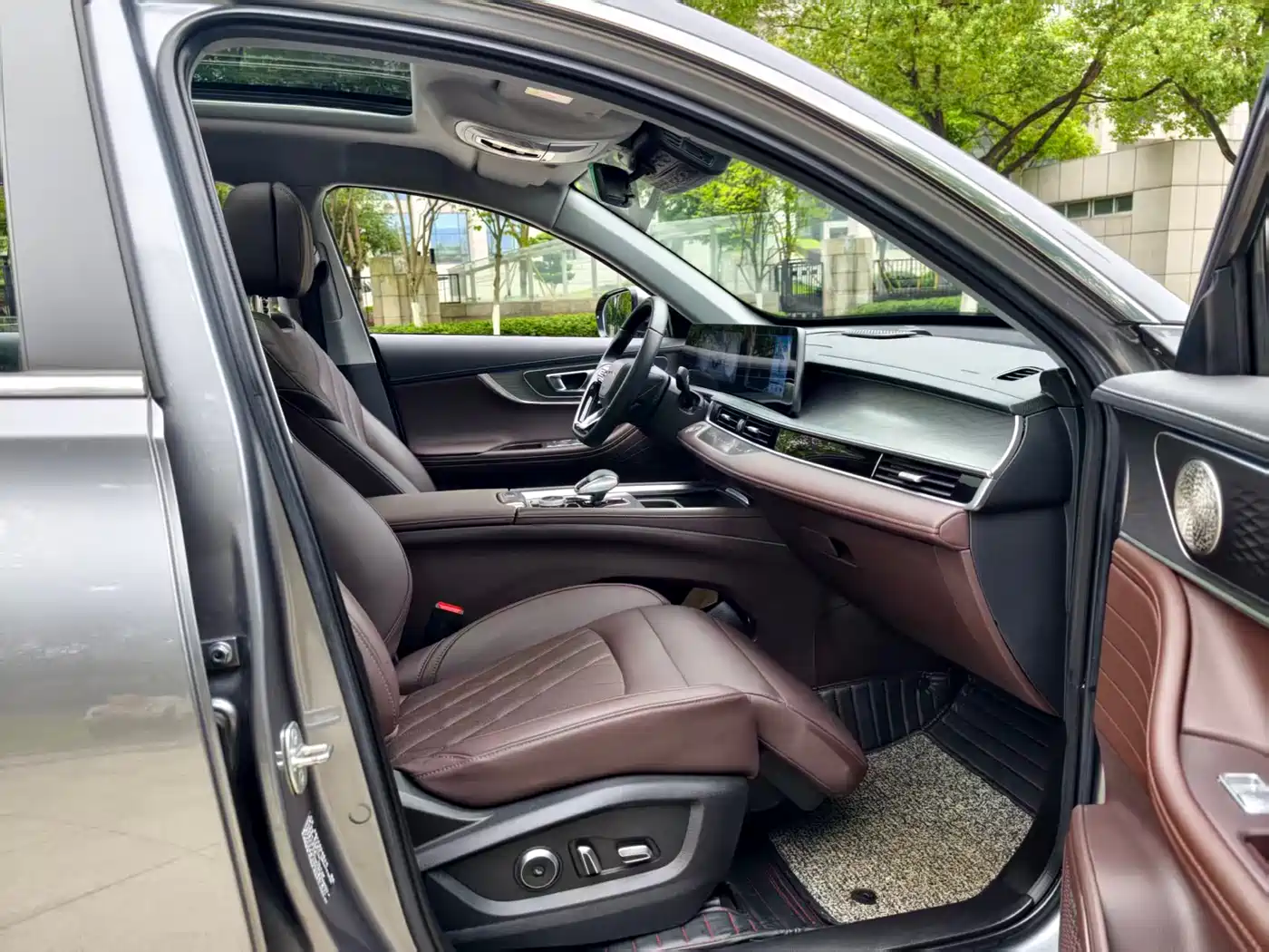 Chery Tiggo 8 PRO 2023 2024 Champion Edition 290T 2WD Peak Edition 7-Seater