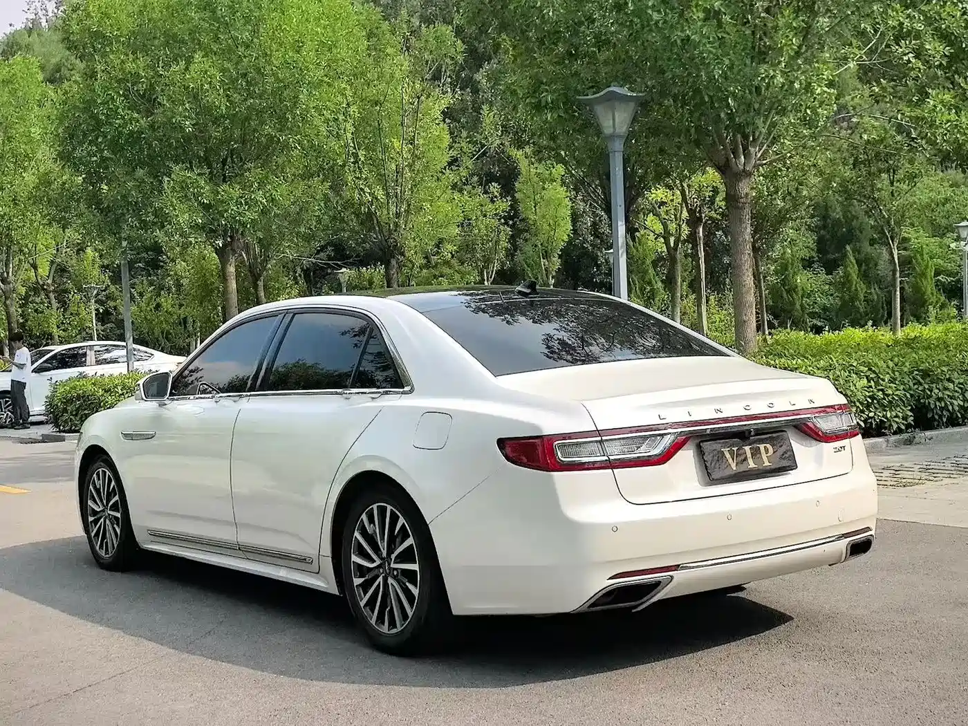 Lincoln Continental 2019 2017 2.0T 2WD Elegance Edition