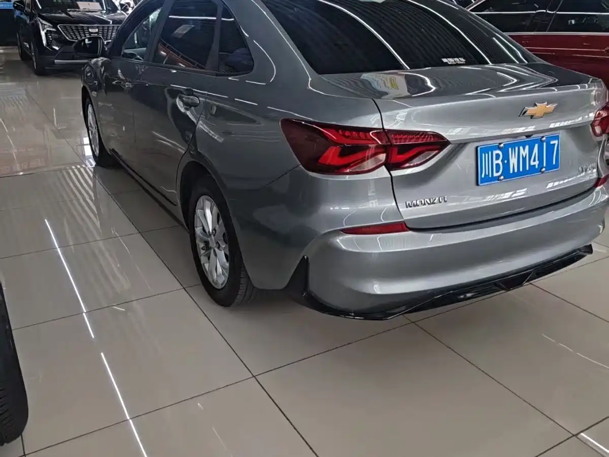 CHEVROLET CRUZE