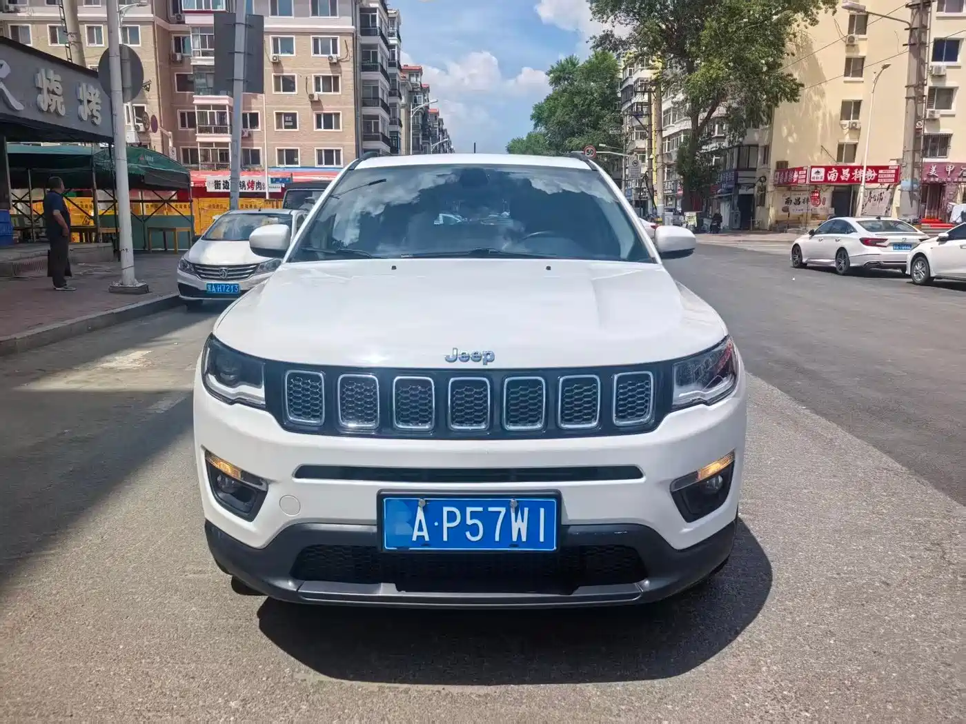Фото 2 - Jeep Compass