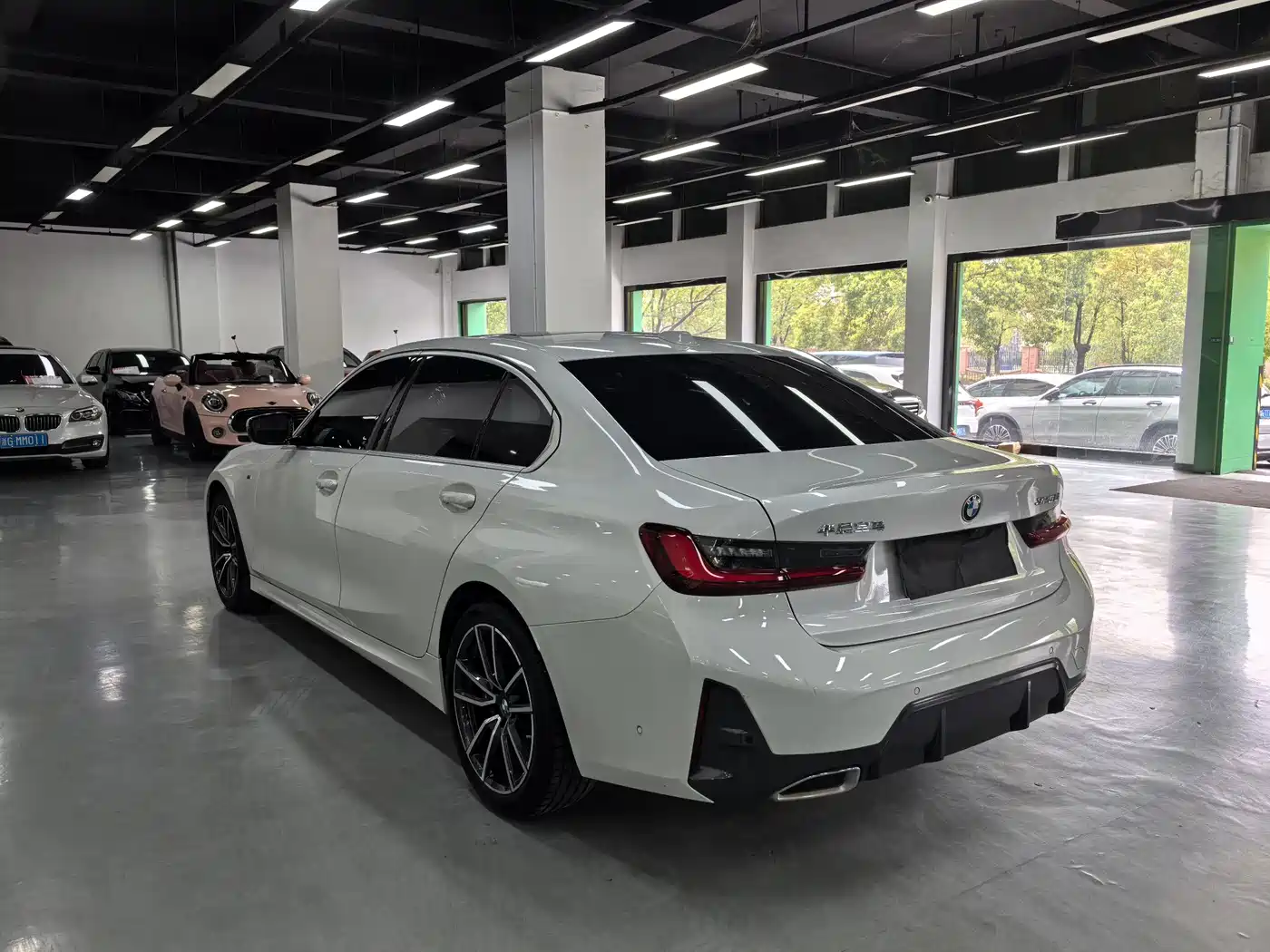 BMW 3 Series 2024 325Li M Sport Package фото 7