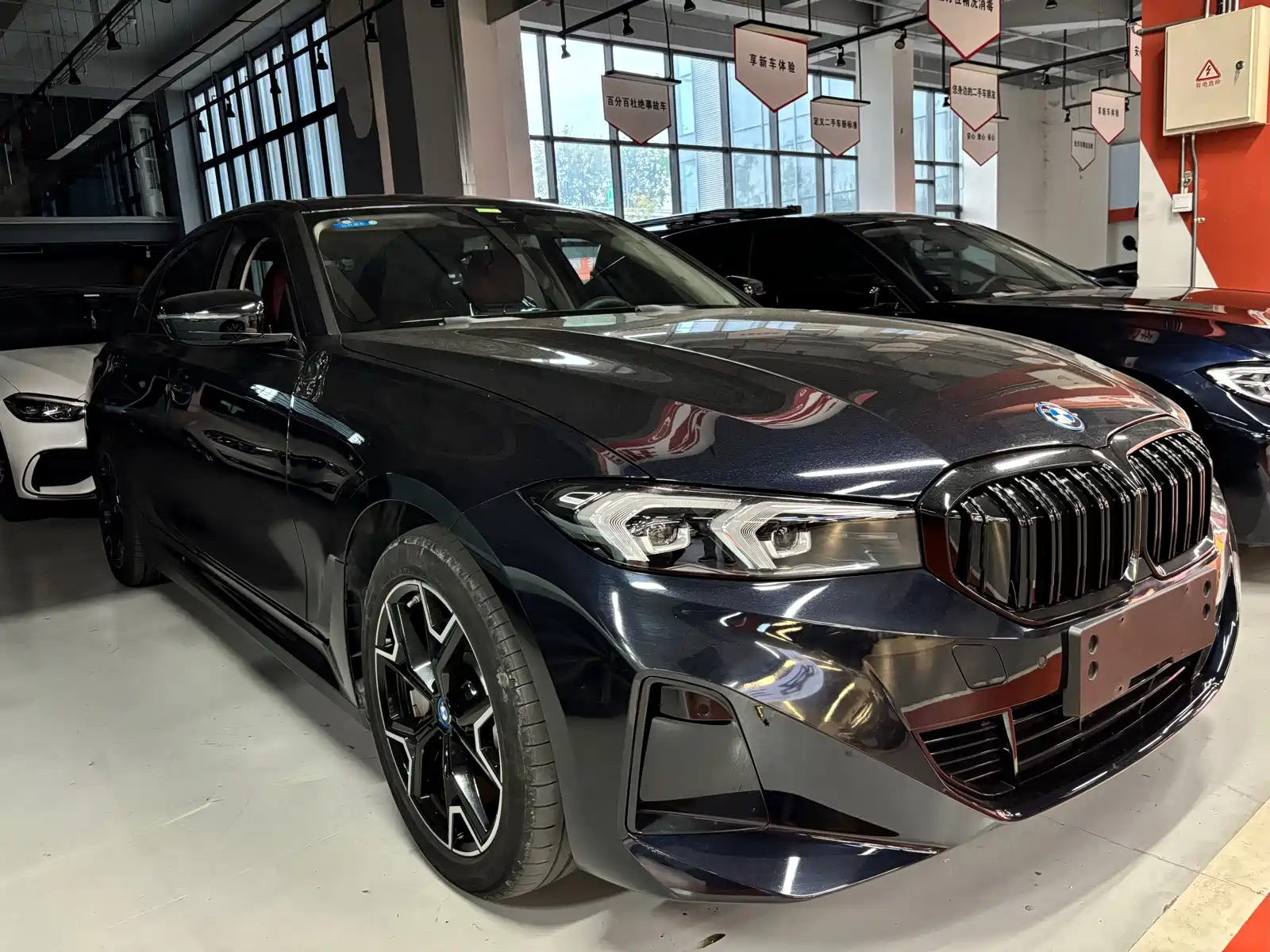 Фото 3 - BMW i3