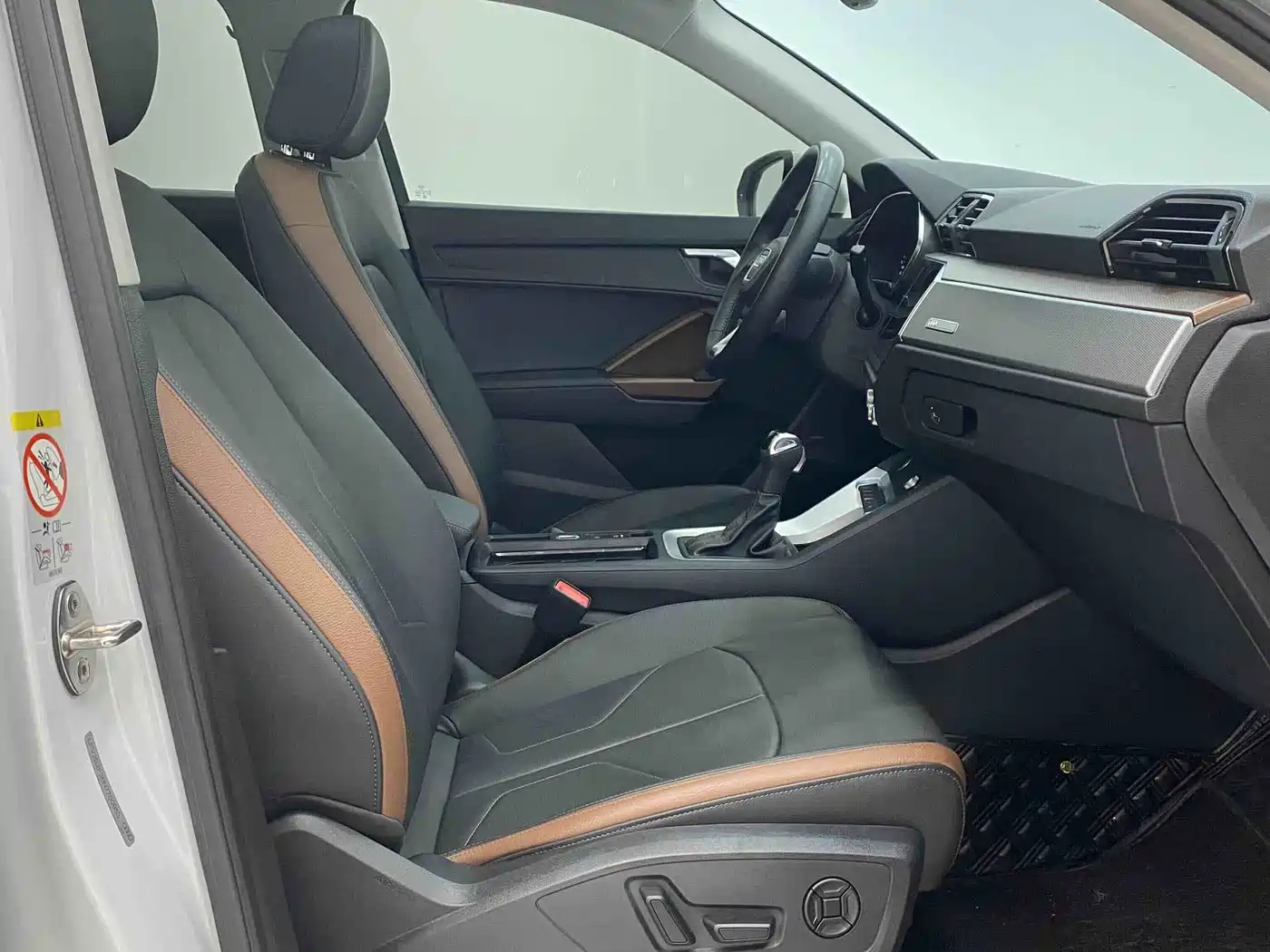 Audi Q3 2022 35 TFSI Fashion Elegance фото 8