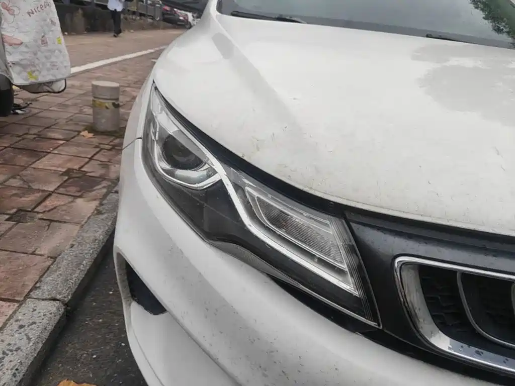 Photo 11 - Geely Emgrand GL