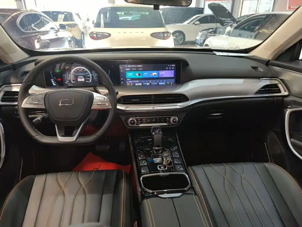 Besturn Bestune T77 2025 2023 1.5T Automatic Luxury