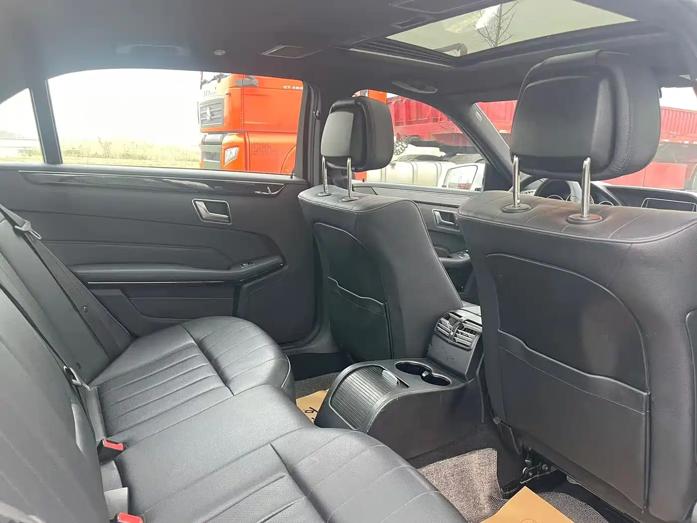 Mercedes-Benz E-Class 2015 E 180 L фото 11