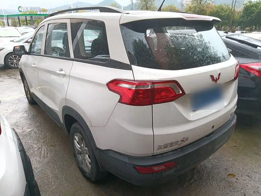Wuling Motors Wuling Hongguang S3 2020 2019 1.5L Manual Standard Model China VI