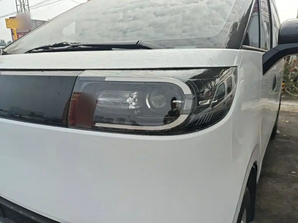 Maxus Dana V1 2025 2025 Model V1+ Long Wheelbase High Roof Multi-Purpose Edition (62kWh)