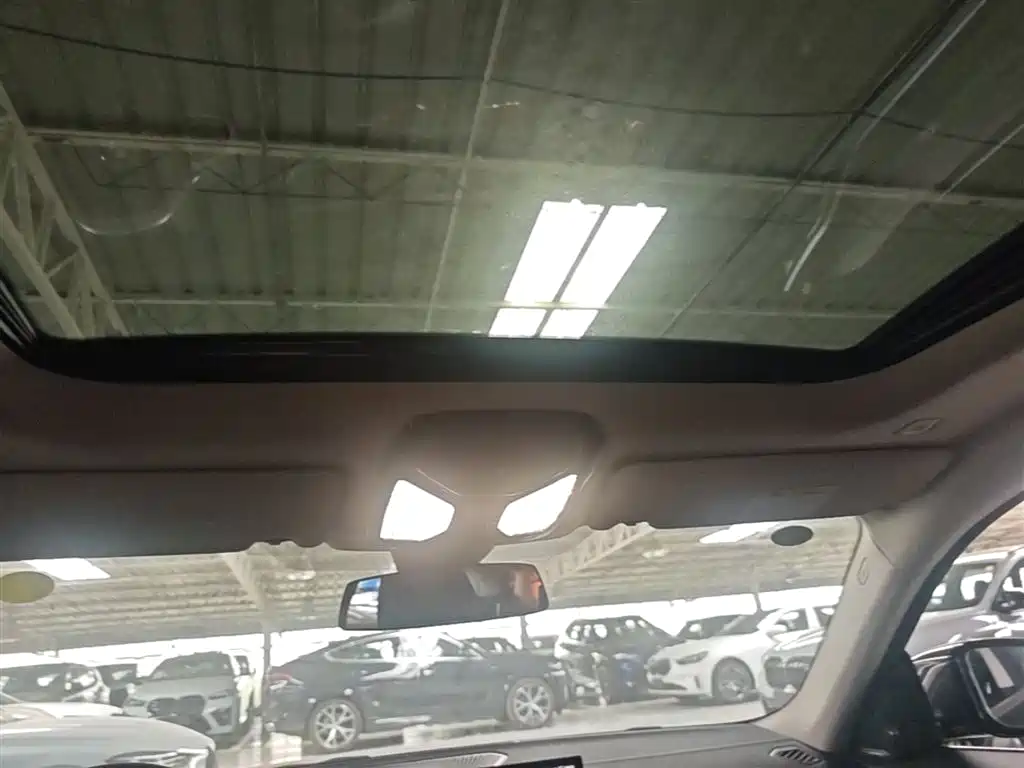 BMW i4 2023 eDrive35 фото 24