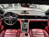 Photo 5 - Porsche Panamera