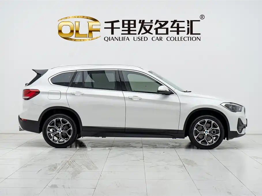 BMW X1 2021 sDrive25Li Leading фото 8