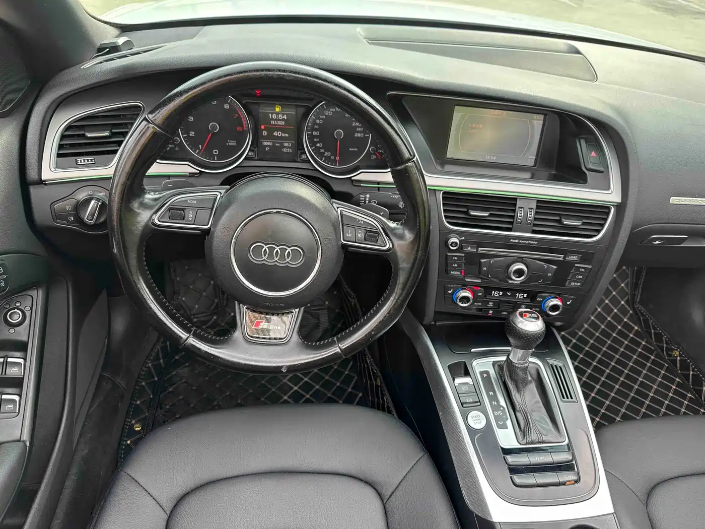 Audi A5 (Import) 2012 2.0TFSI Cabriolet quattro фото 6