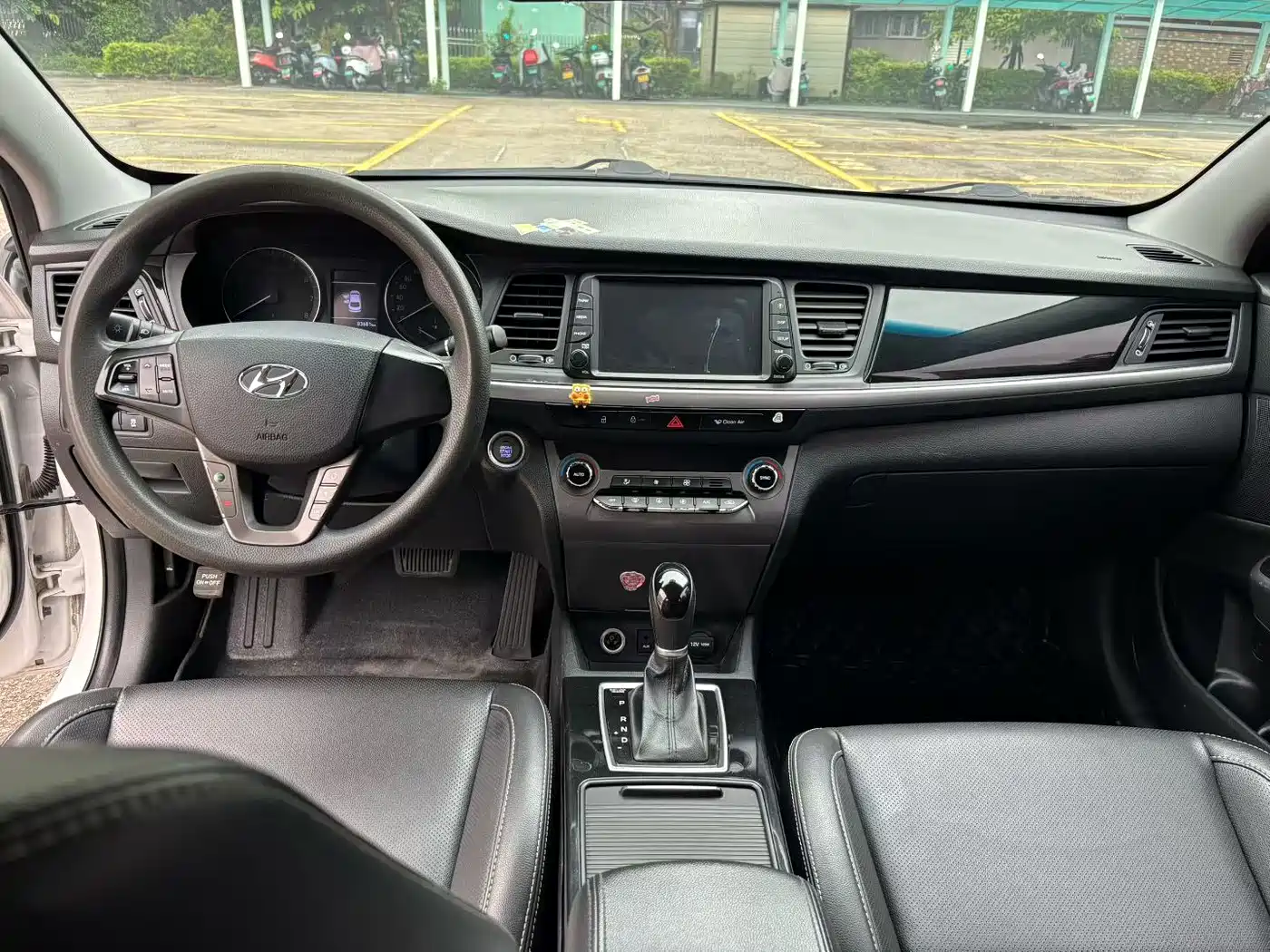 Photo 5 - Hyundai Mistra