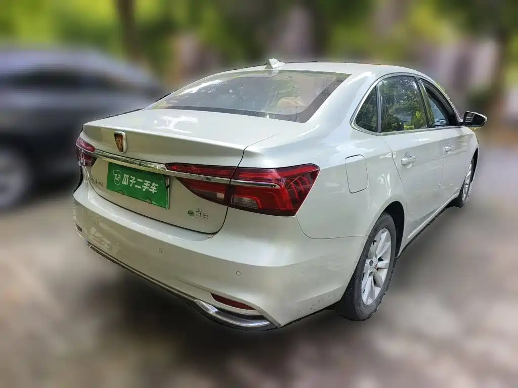 Roewe i6 New Energy 2019 2017 45T Hybrid Connected Smart Enjoyment Edition