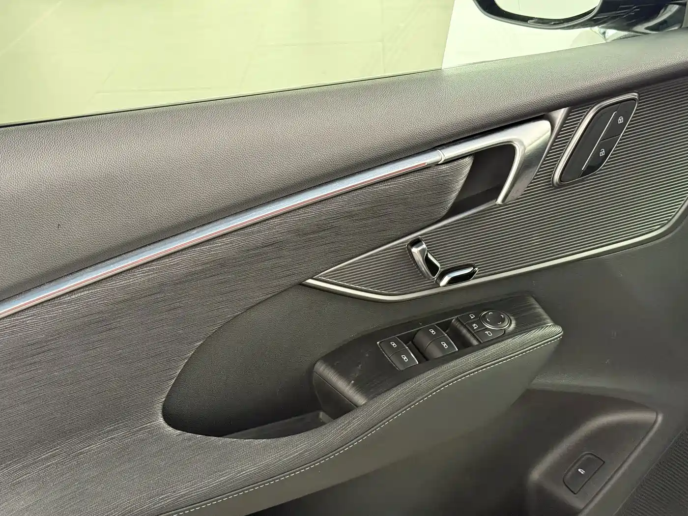 Buick LaCrosse 2025 2025 Model 28T Platinum Edition