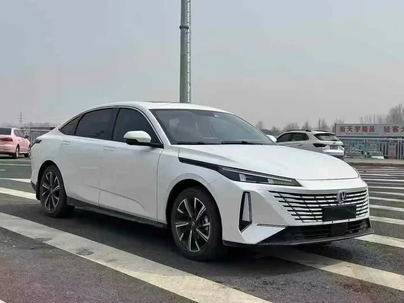 Photo 3 - Changan Eado