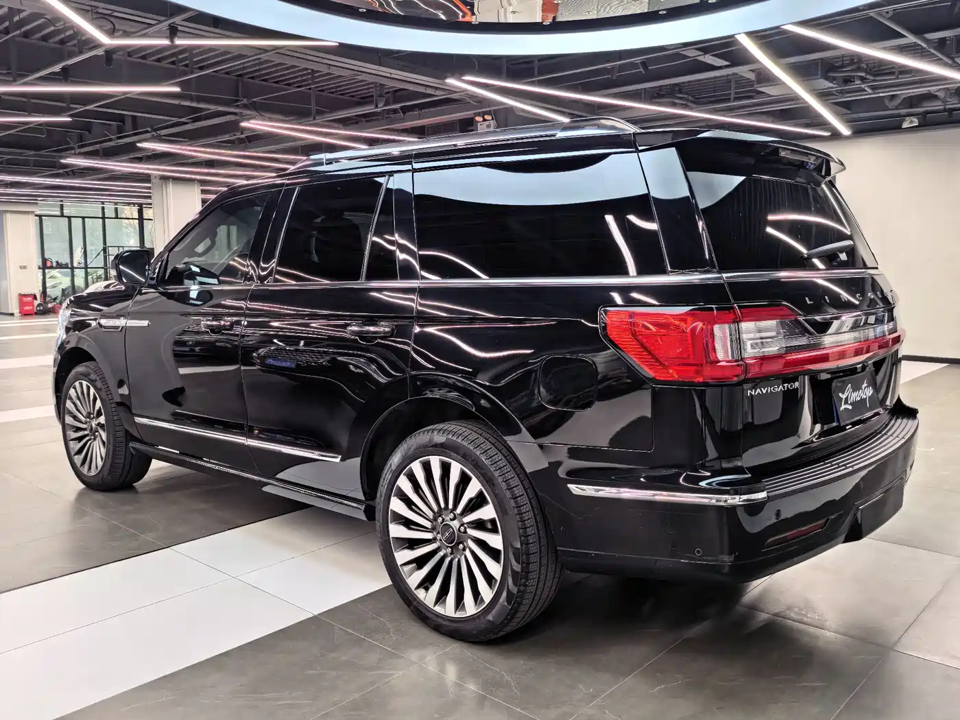 LINCOLN NAVIGATOR