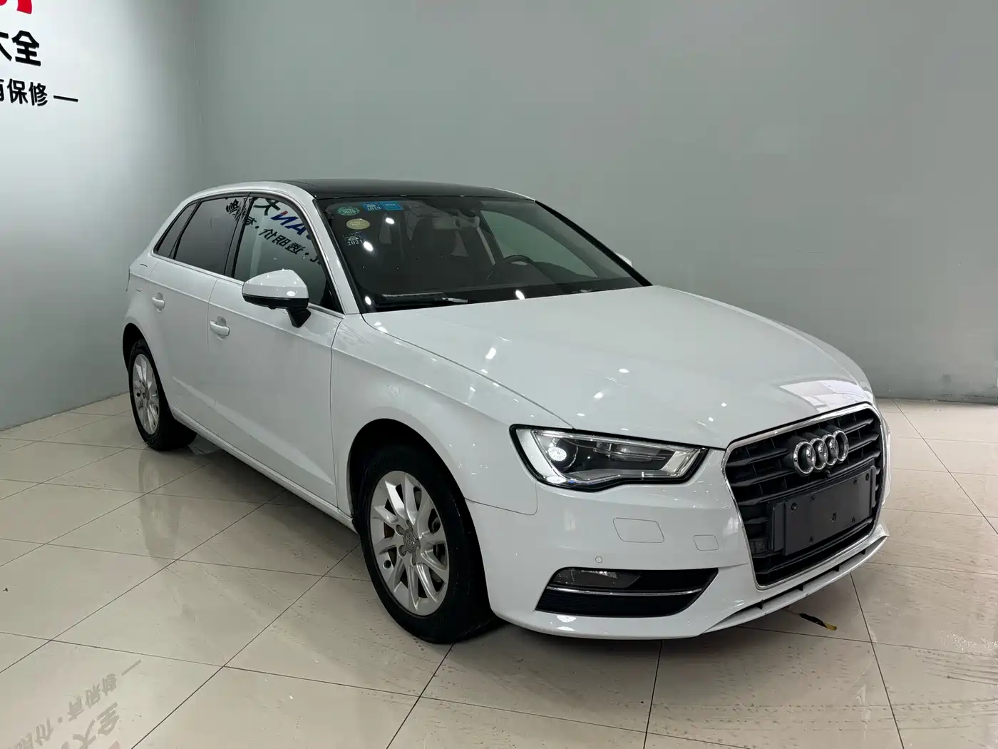 Audi A3 2016 Sportback 35 TFSI Leadership фото 3