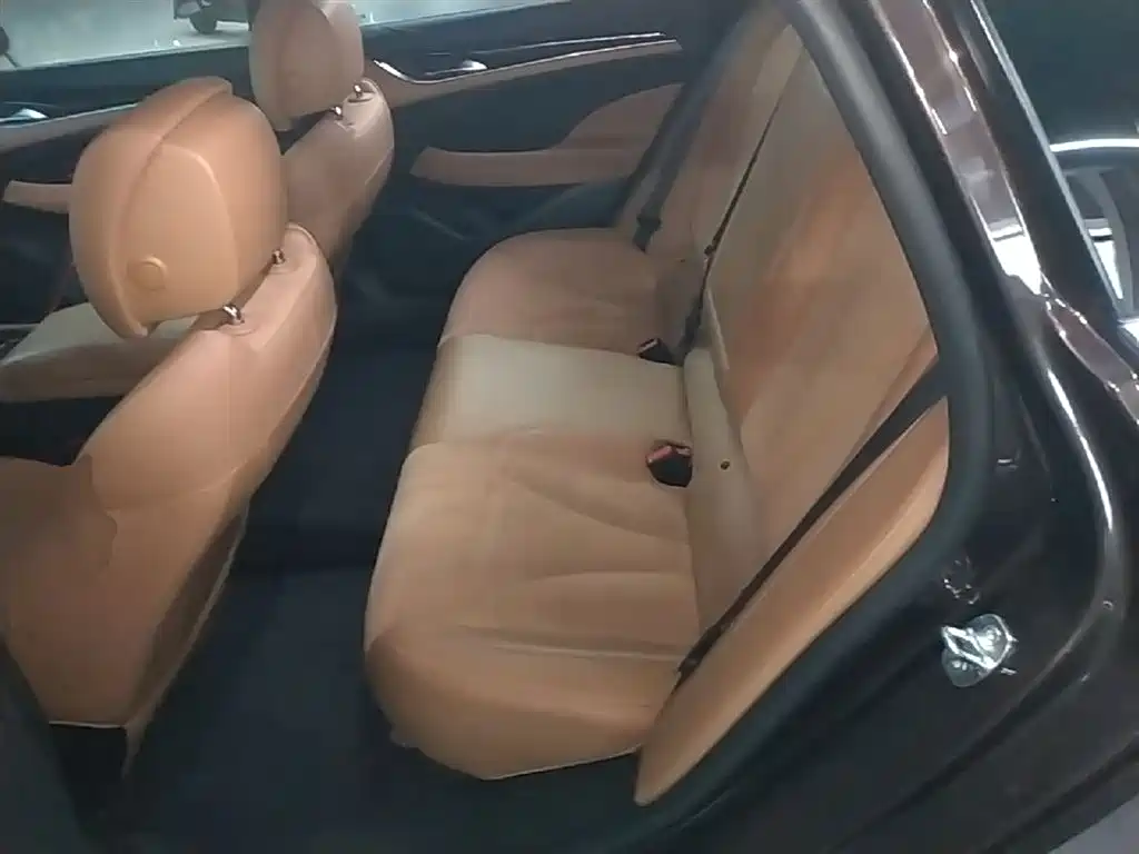 Buick LaCrosse 2018 Model 28T Elite Edition фото 17