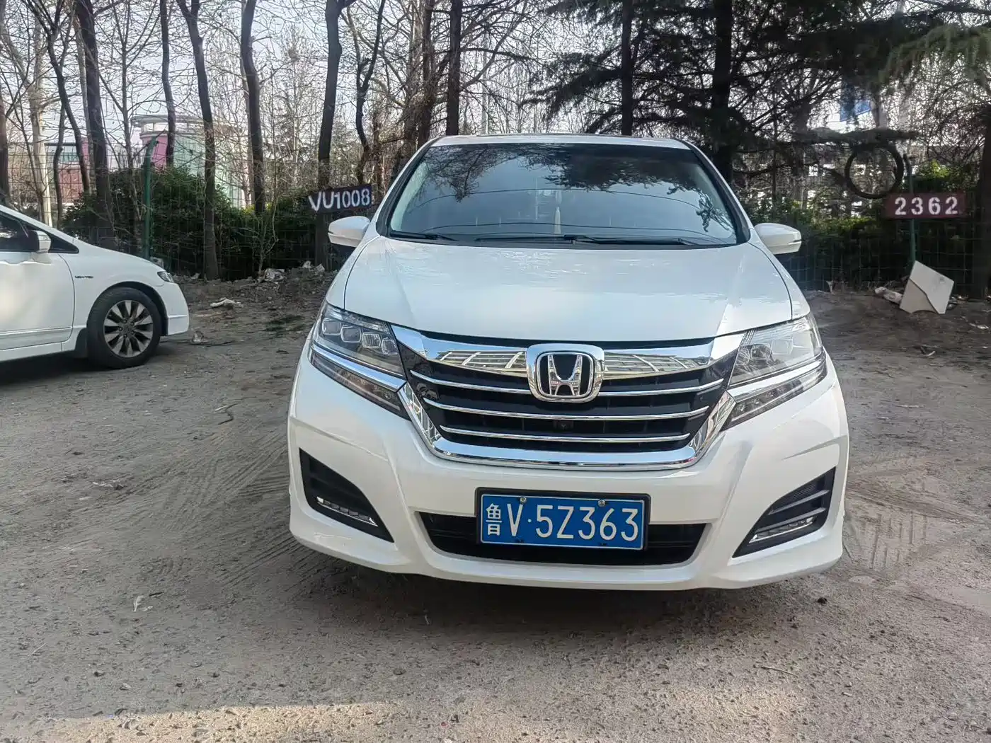 Honda Elysion 2016 2.4L Ultimate Edition фото 2