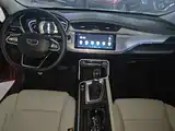 Фото 10 - Geely Binrui