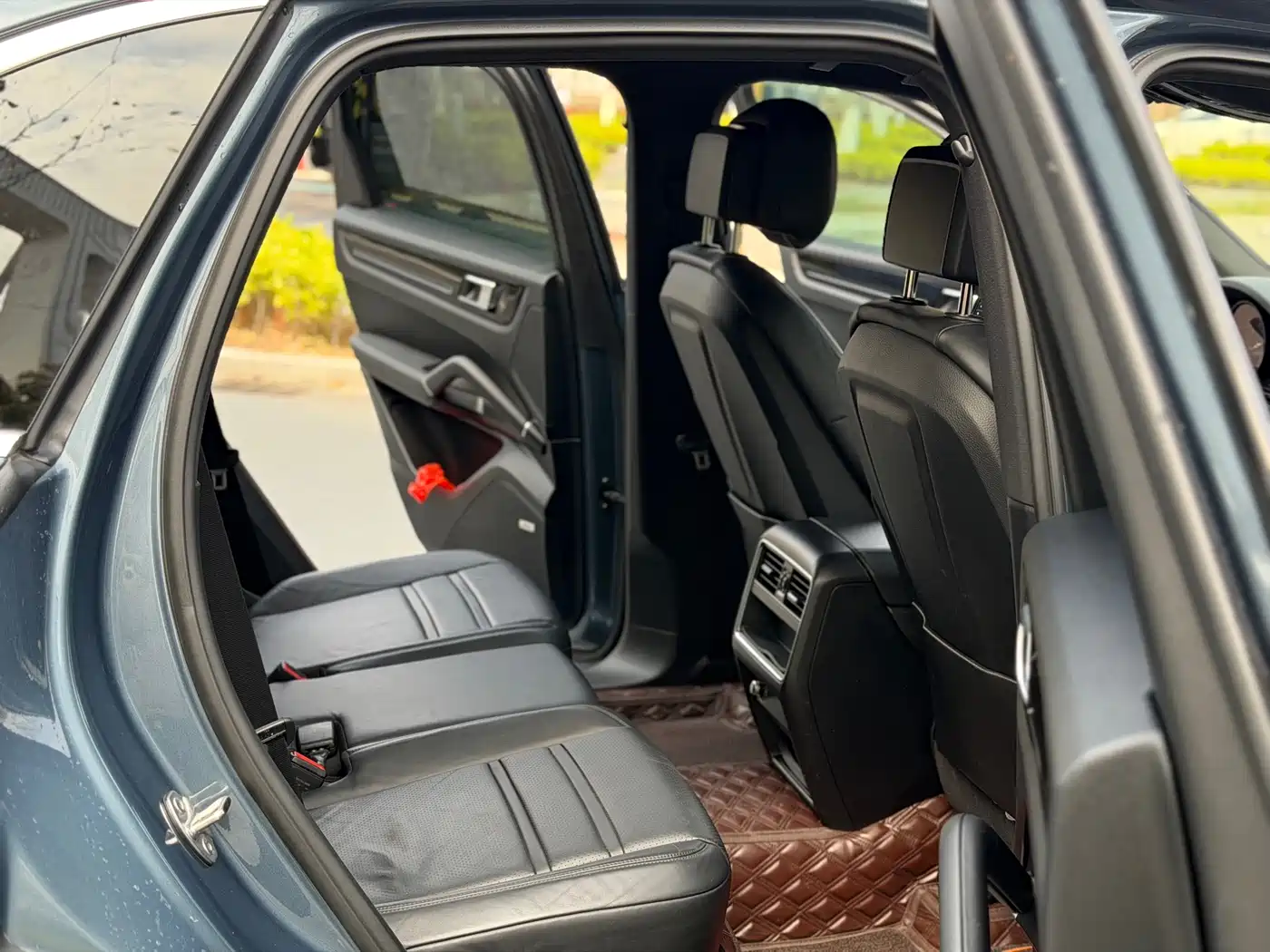 PORSCHE CAYENNE NEW ENERGY